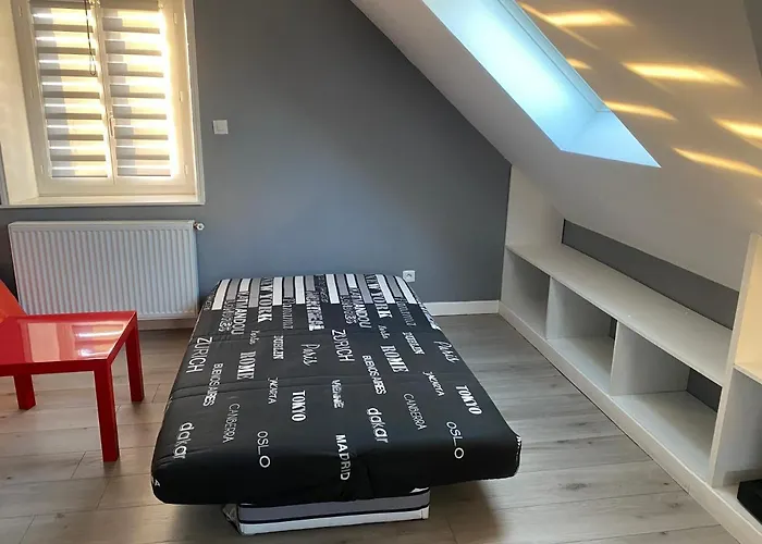 Les Vagues, Villa Avec Garage